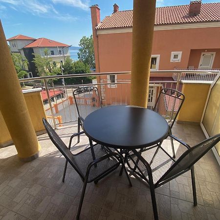 Apartamento Duerr Crikvenica Exterior foto
